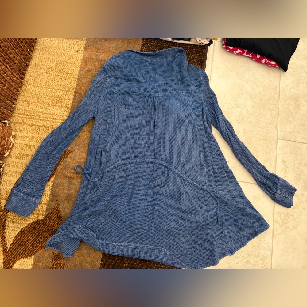 Free People Blue Button-Down Textured Long Sleeve Tunic - Picture 5 of 6